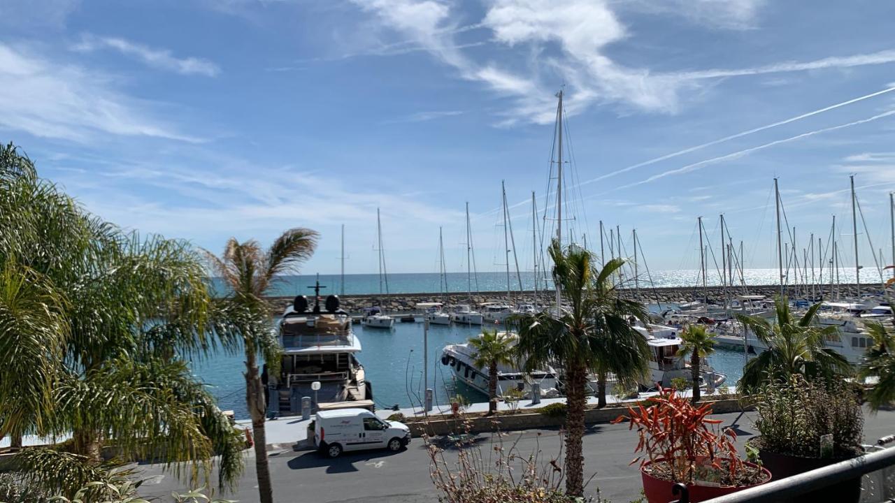Luxury Apartment San Lorenzo Al Mare Buitenkant foto